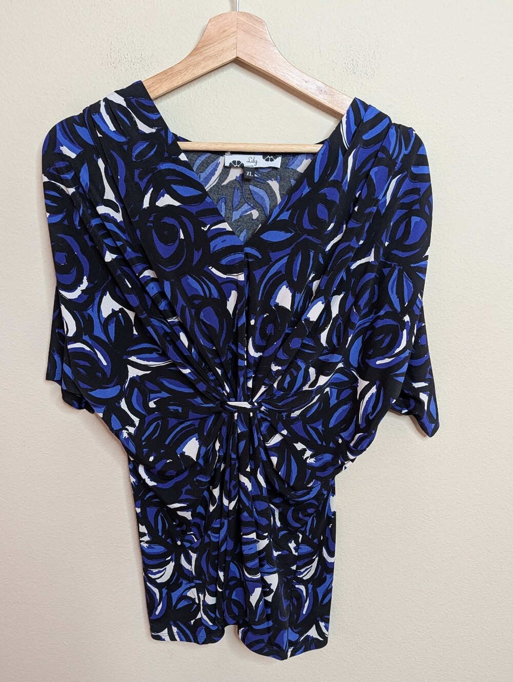 Lily Blue Black White Abstract Rose Print Knot Front Top XL